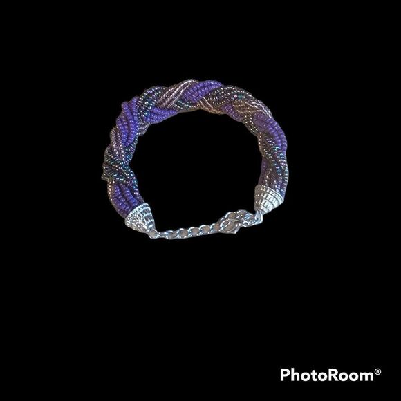 Handmade Beaded Bracelet.    - Picture 4 of 4